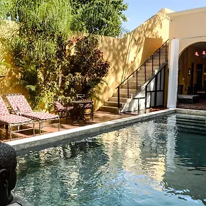 Bed and breakfast Ochenta Y Dos Bed&breakfast&spa, Mérida